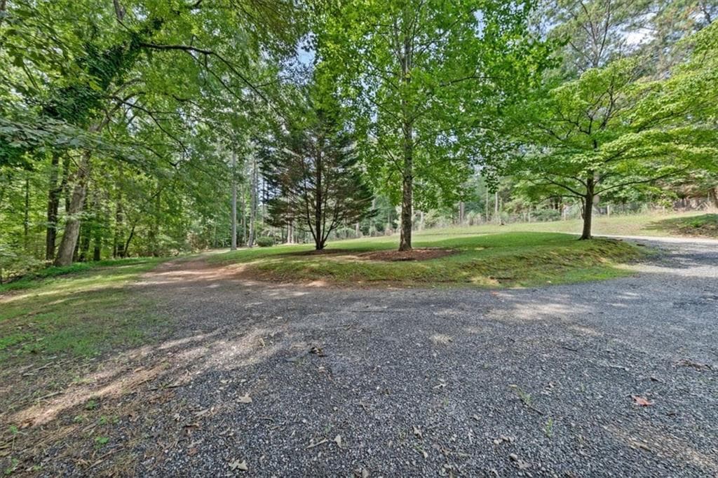 3 bedroom, 2 bathroom, 1,788 sq ft single family residence for sale at 400 Wyldewoode Drive, Mcdonough, GA 30253 — photo 5