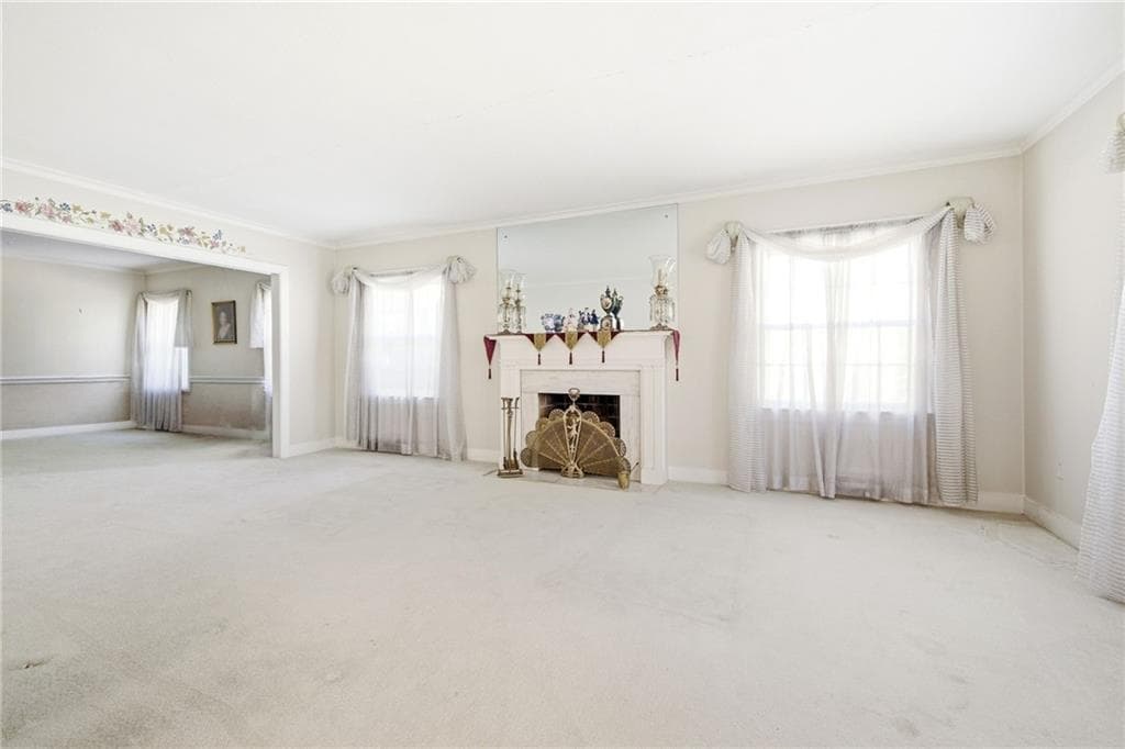 5 bedroom, 3 bathroom, 2,520 sq ft single family residence for sale at 1154 Glenwood Drive, Gainesville, GA 30501 — photo 8
