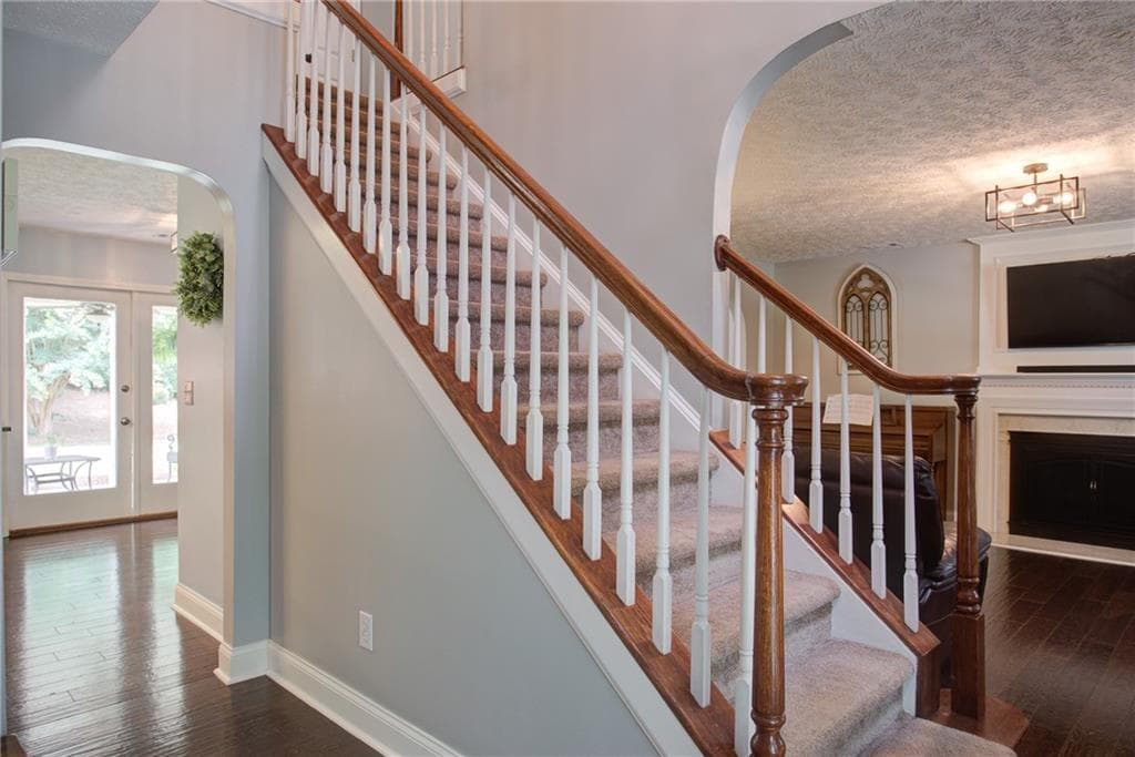 4 bedroom, 3 bathroom, 1,903 sq ft single family residence for sale at 5440 Tallantworth Crossing, Cumming, GA 30040 — photo 3