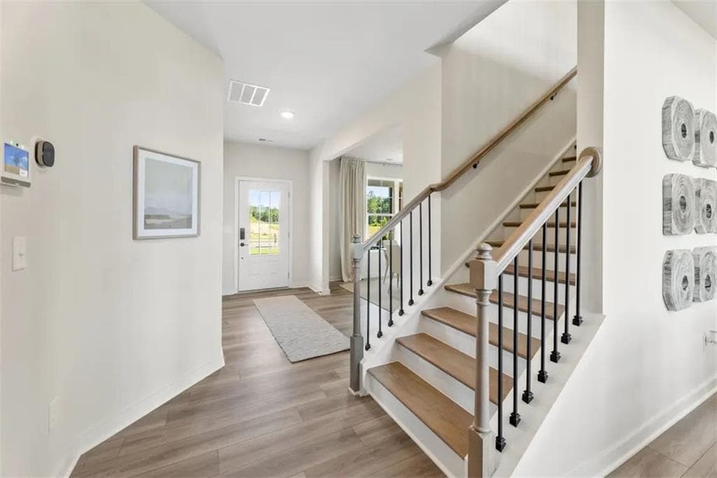 5 bedroom, 4 bathroom, 3,072 sq ft single family residence for sale at 416 Province Court, Canton, GA 30115 — photo 4