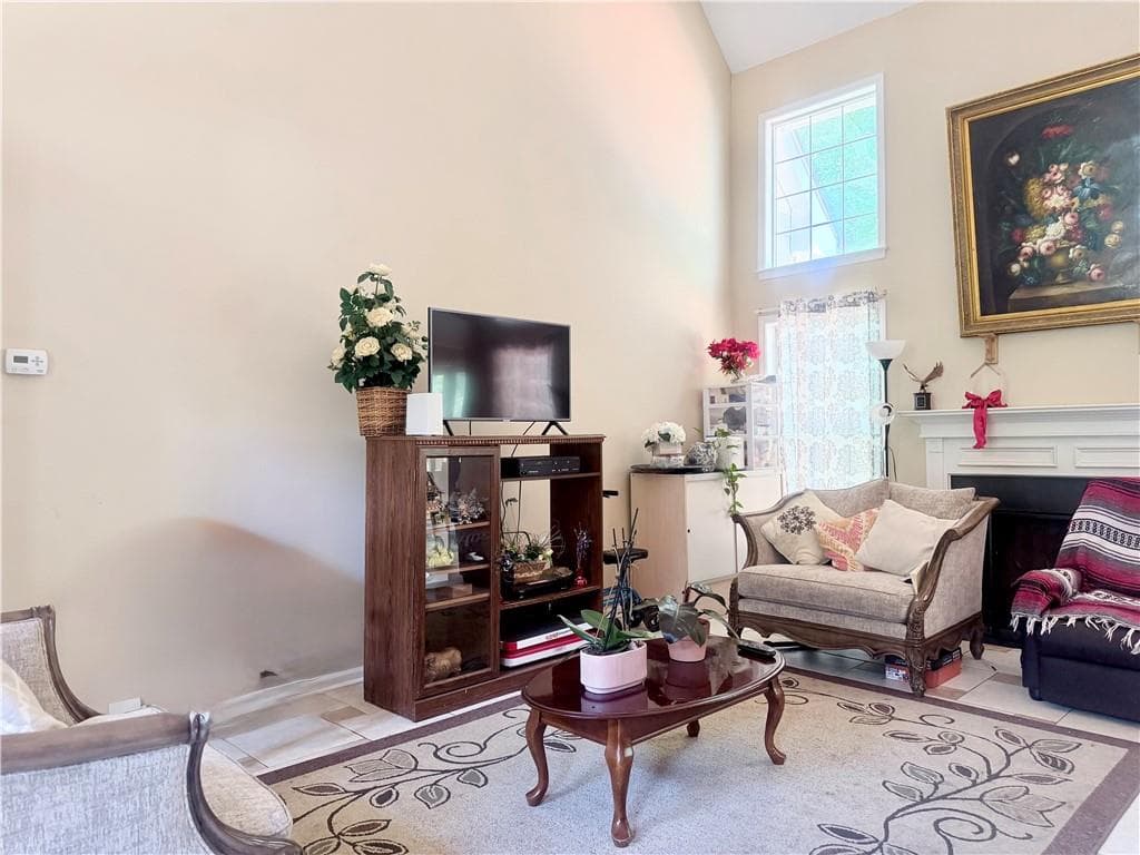 3 bedroom, 2 bathroom, 1,133 sq ft single family residence under contract at 345 WINCHESTER Way, Woodstock, GA 30188 — photo 7