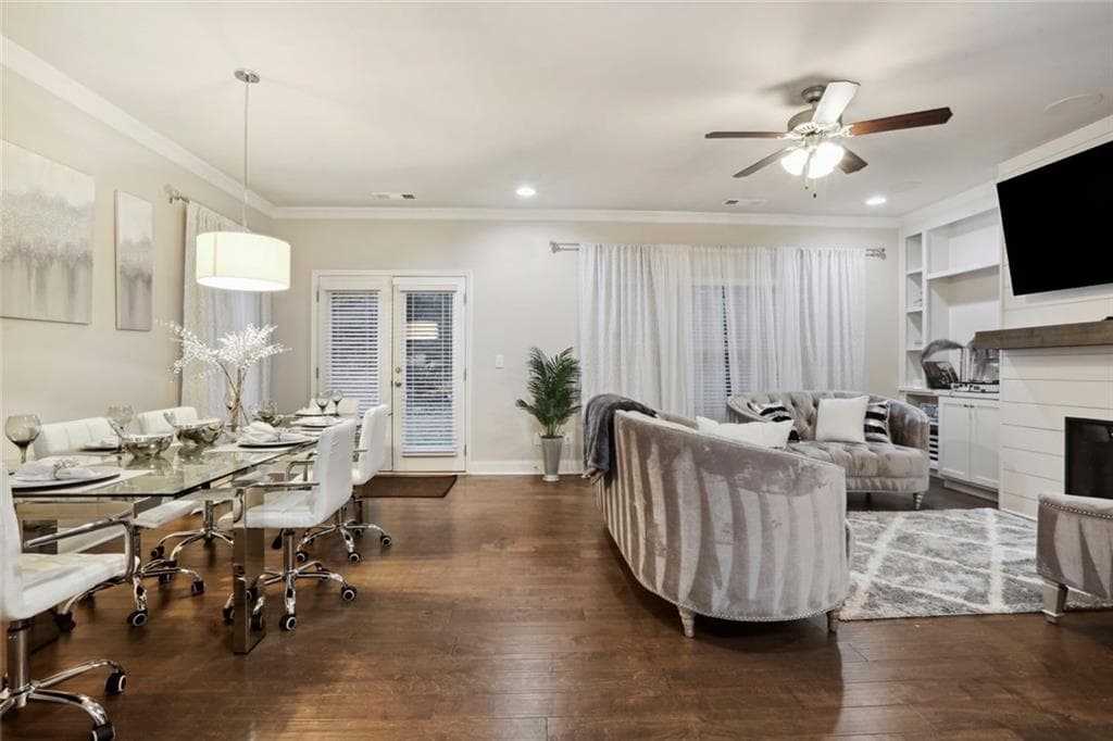 3 bedroom, 3 bathroom townhouse for rent at 539 Jefferson Chase Street, Atlanta, GA 30354 for $2,625 a month — photo 8