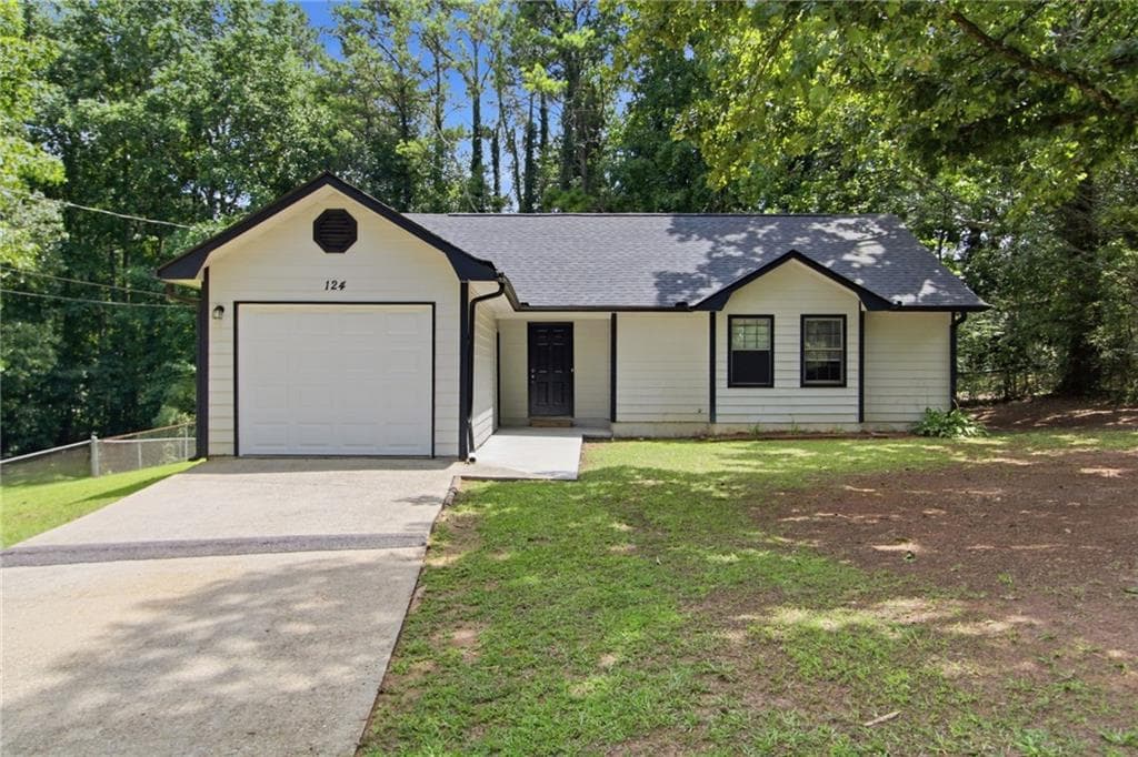 3 bedroom, 2 bathroom, 1,072 sq ft home for sale at 124 Julie Lane, Stockbridge, GA