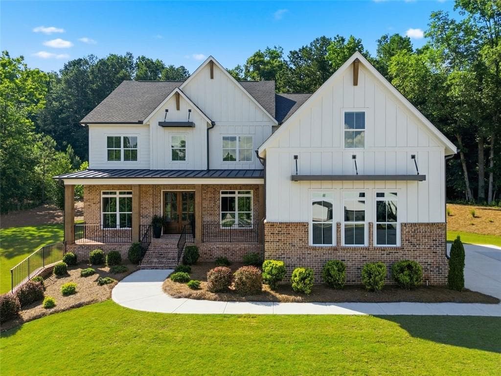 5 bedroom, 4 bathroom, 4,282 sq ft single family residence for rent at 401 Oakleigh Avenue, Woodstock, GA 30188 for $6,850 a month — photo 1 of 38