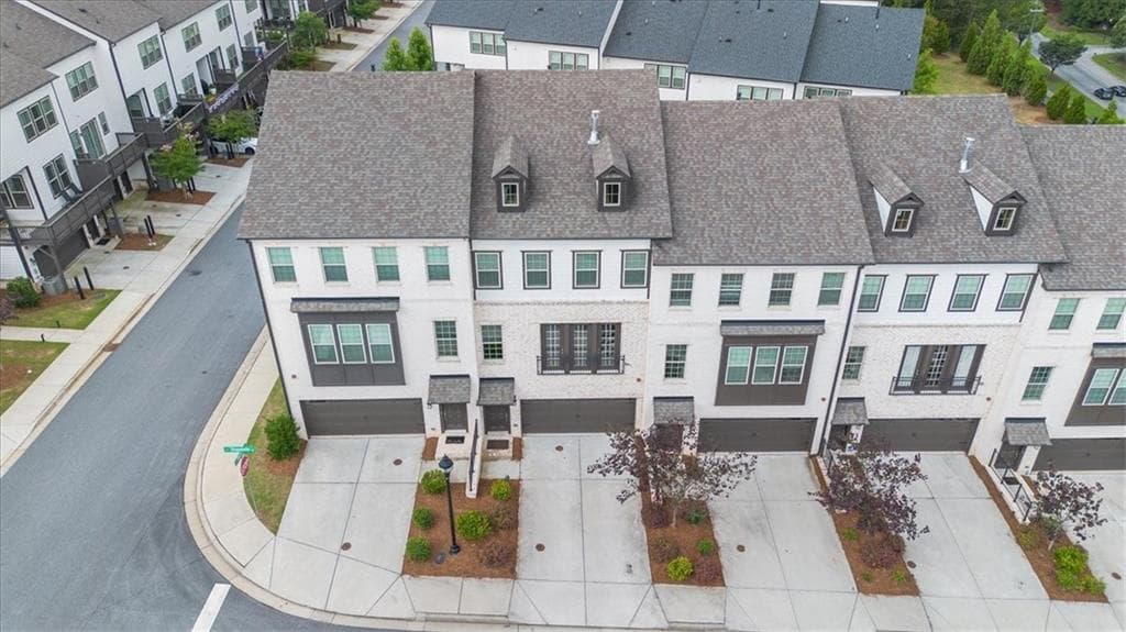 4 bedroom, 4 bathroom, 2,625 sq ft townhouse for rent at 1505 Slopeside Loop, Smyrna, GA 30082 for $3,700 a month — photo 3