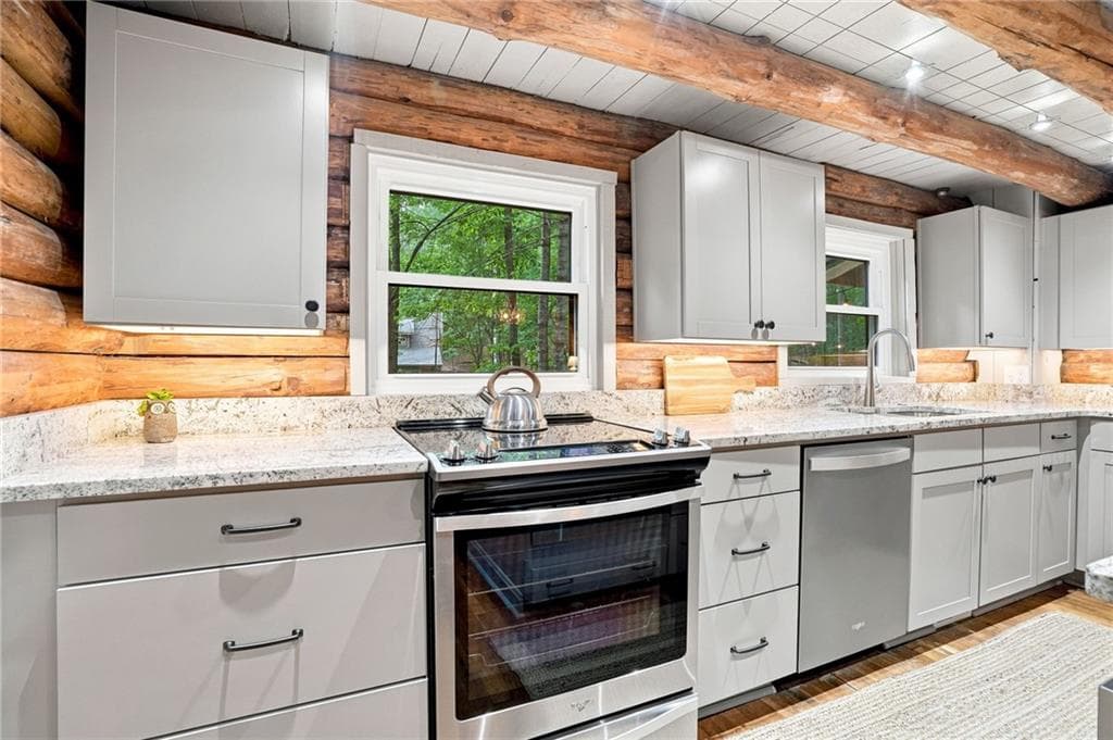 3 bedroom, 2 bathroom, 2,170 sq ft single family residence for sale at 115 Owls Brow, Big Canoe, GA 30143 — photo 10