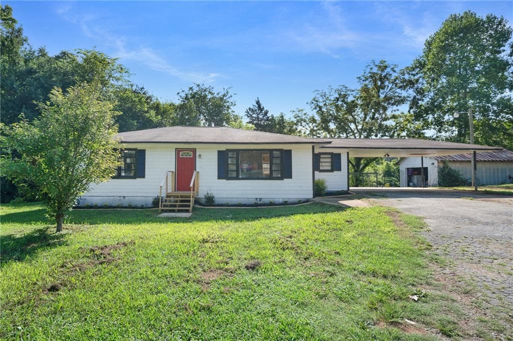 2 bedroom, 1 bathroom, 1,243 sq ft single family residence sold at 2796 Highway 41 South SE, Calhoun, GA 30701
