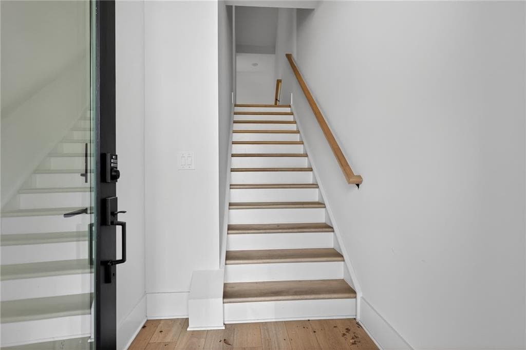 4 bedroom, 4 bathroom, 3,086 sq ft townhouse for rent at 3685 Belle Fields Crossing, Suwanee, GA 30024 for $3,400 a month — photo 3