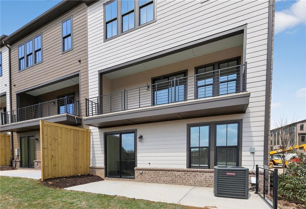 4 bedroom, 4 bathroom, 3,086 sq ft townhouse for rent at 3685 Belle Fields Crossing, Suwanee, GA 30024 for $3,400 a month — photo 2