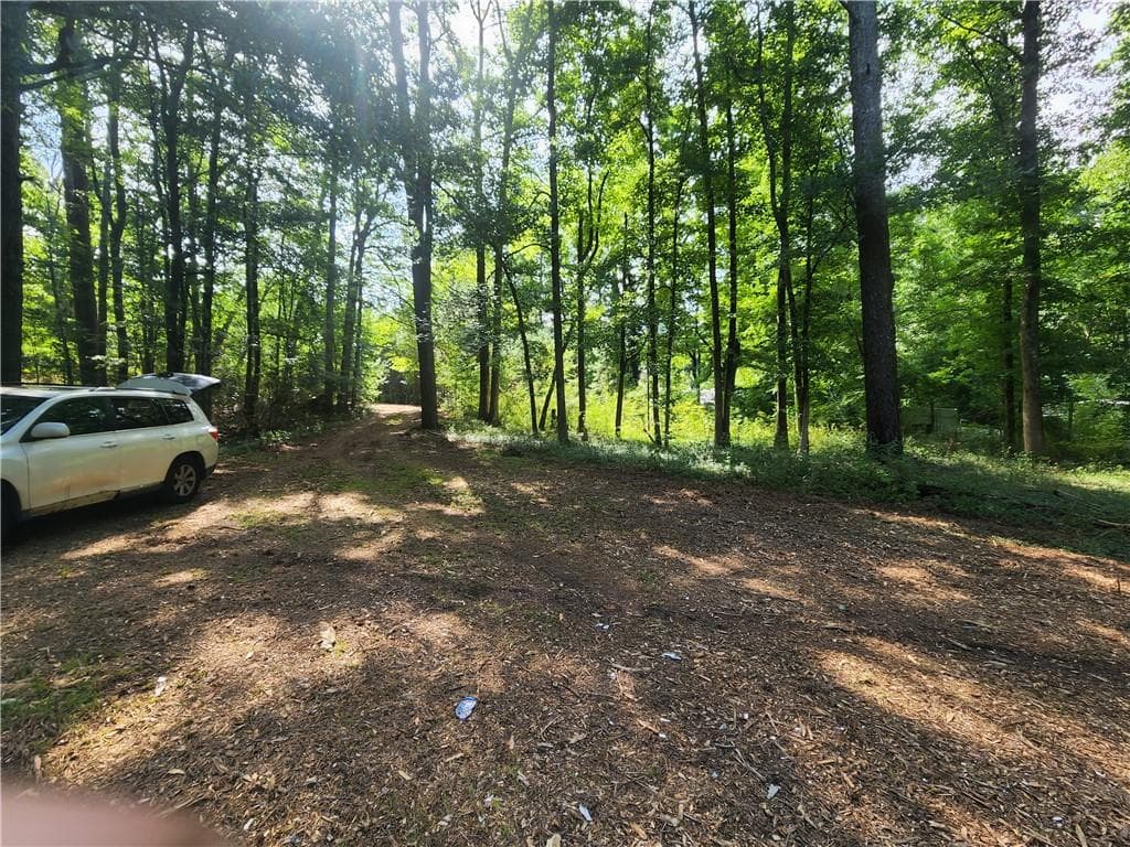 4 bedroom, 3 bathroom, 1,964 sq ft single family residence under contract at 2065 Highway 81, Oxford, GA 30054 — photo 2