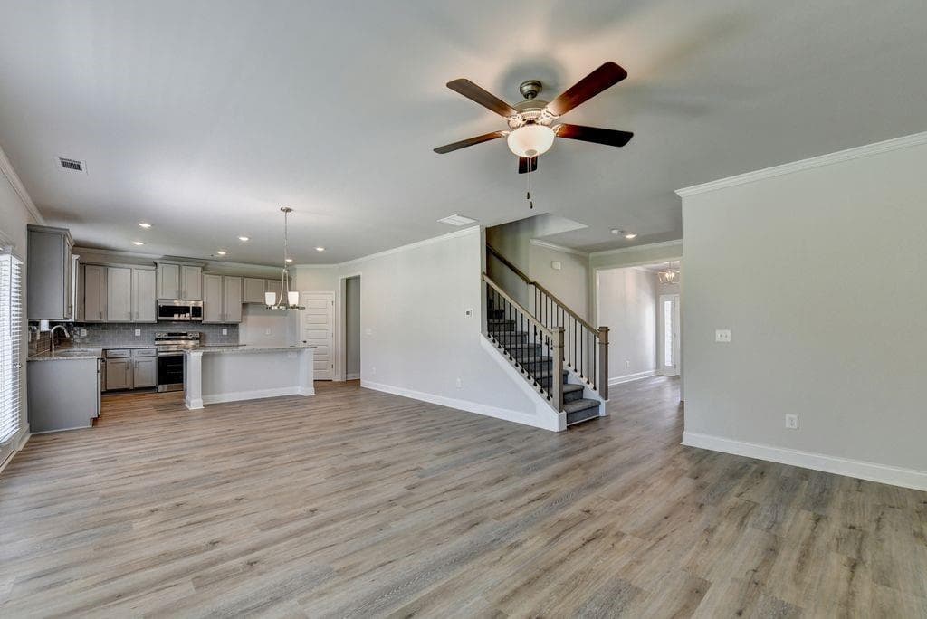 5 bedroom, 4 bathroom, 2,562 sq ft single family residence for rent at 7309 Yewtree Drive Walk, Flowery Branch, GA 30542 for $2,750 a month — photo 6