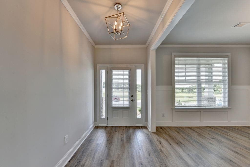 5 bedroom, 4 bathroom, 2,562 sq ft single family residence for rent at 7309 Yewtree Drive Walk, Flowery Branch, GA 30542 for $2,750 a month — photo 7