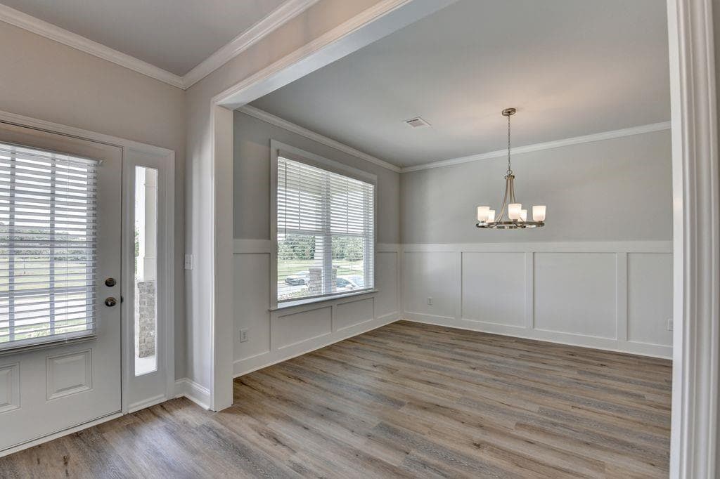 5 bedroom, 4 bathroom, 2,562 sq ft single family residence for rent at 7309 Yewtree Drive Walk, Flowery Branch, GA 30542 for $2,750 a month — photo 8