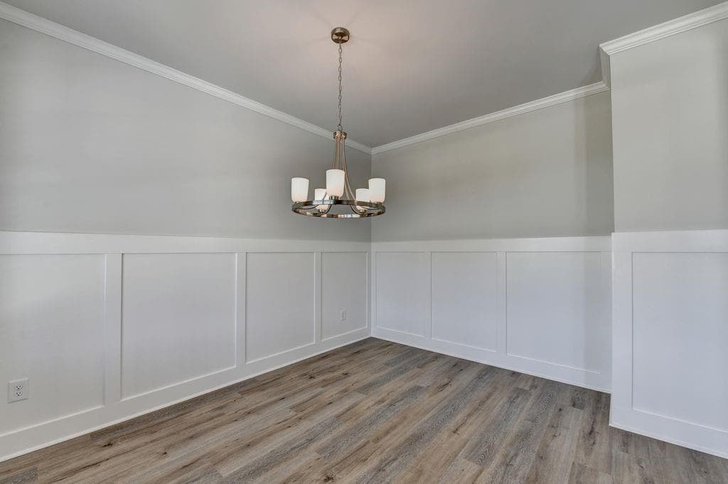 5 bedroom, 4 bathroom, 2,562 sq ft single family residence for rent at 7309 Yewtree Drive Walk, Flowery Branch, GA 30542 for $2,750 a month — photo 9