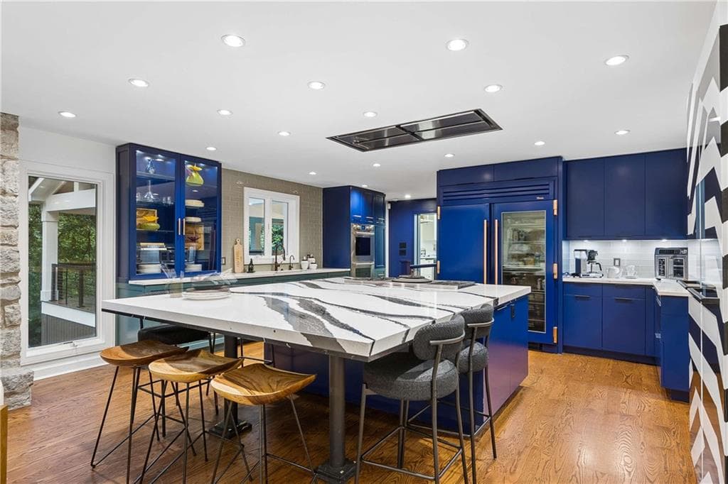 5 bedroom, 4 bathroom, 4,864 sq ft single family residence under contract at 1164 Bonview Lane, Atlanta, GA 30324 — photo 3