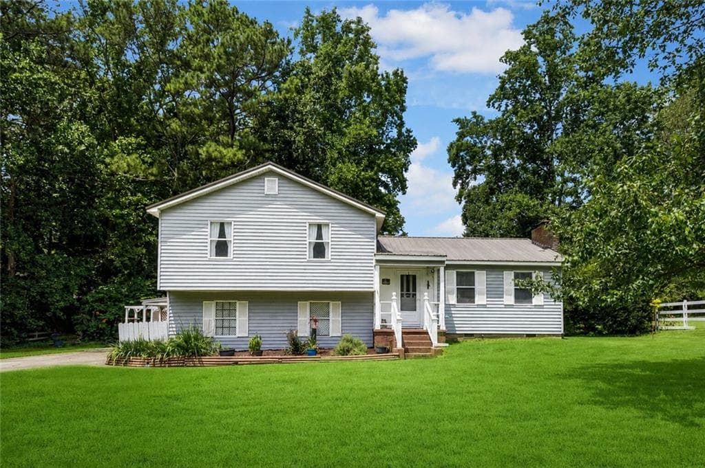 3 bedroom, 2 bathroom, 1,446 sq ft single family residence sold at 178 Rock Garden Terrace, Marietta, GA 30064
