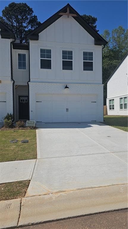 3 bedroom, 3 bathroom, 1,745 sq ft townhouse for rent at 153 Auburn Valley Way, Auburn, GA 30011 for $2,100 a month — photo 1 of 32