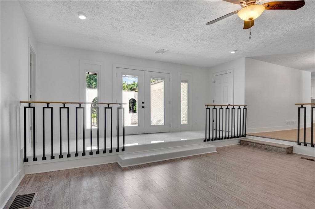 3 bedroom, 3 bathroom, 3,152 sq ft single family residence under contract at 18 Valley Trail, Covington, GA 30014 — photo 10
