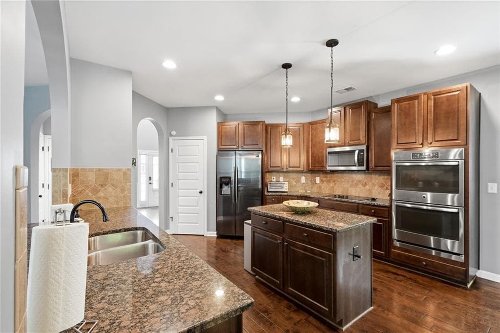 4 bedroom, 3 bathroom, 3,066 sq ft single family residence for sale at 8747 Puett Drive, Douglasville, GA 30135 — photo 9