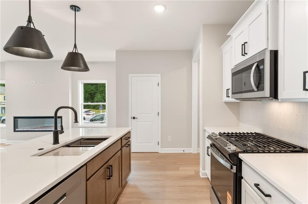 3 bedroom, 3 bathroom, 1,615 sq ft townhouse under contract at 1925 Kinnard Alley, Kennesaw, GA 30144 — photo 3