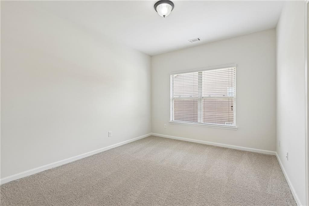 4 bedroom, 3 bathroom, 2,989 sq ft single family residence under contract at 5155 Northview Lake, Cumming, GA 30040 — photo 4