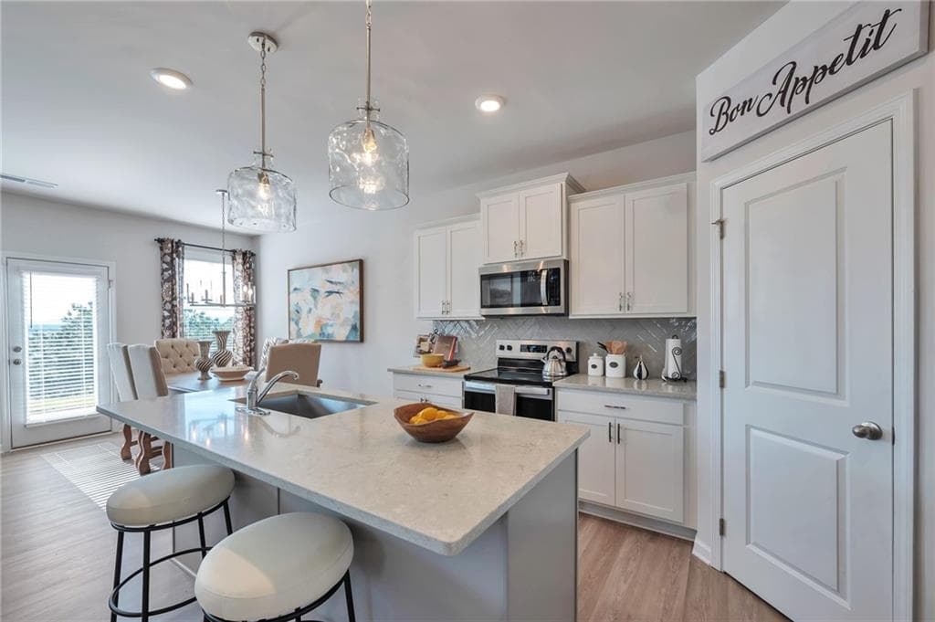 3 bedroom, 3 bathroom, 1,813 sq ft single family residence for sale at 156 Millers Lane, Calhoun, GA 30701 — photo 3