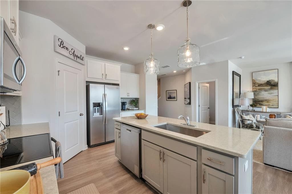 3 bedroom, 3 bathroom, 1,813 sq ft single family residence for sale at 158 Millers Lane, Calhoun, GA 30701 — photo 5