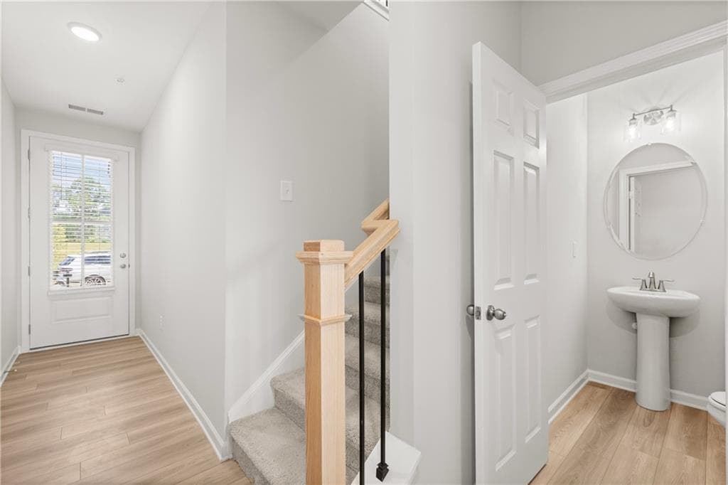 3 bedroom, 3 bathroom, 1,812 sq ft townhouse for sale at 6220 Molo Lane 658, Cumming, GA 30041 — photo 8