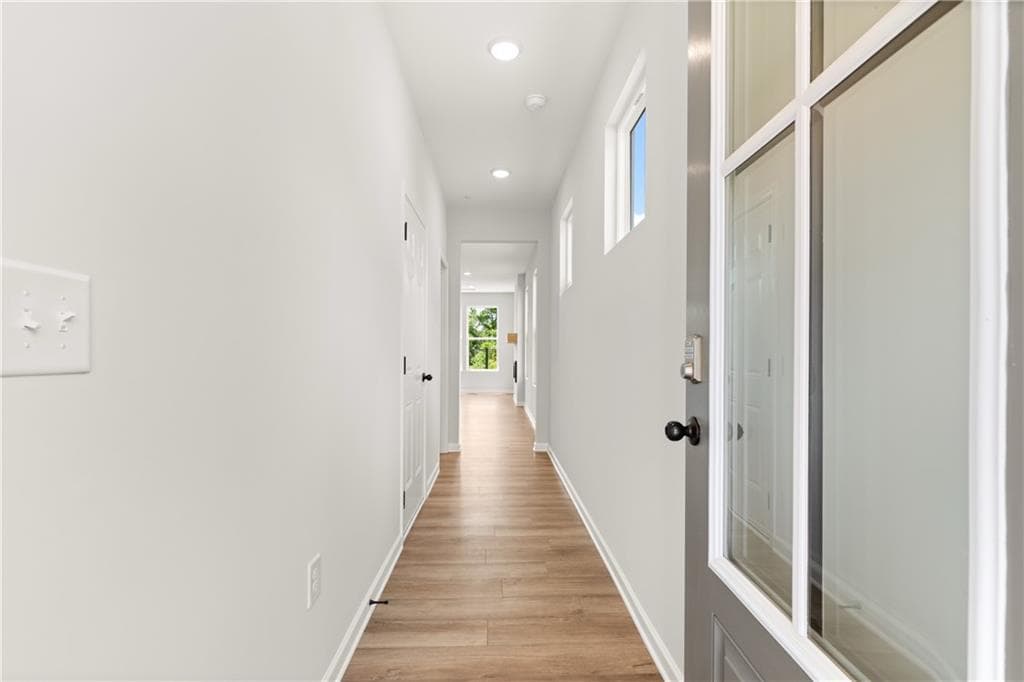 3 bedroom, 3 bathroom, 1,804 sq ft townhouse for sale at 6210 Molo Lane 657, Cumming, GA 30041 — photo 2