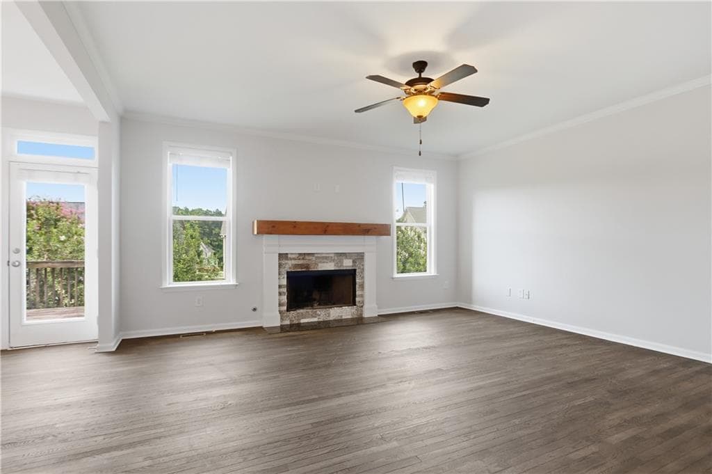 4 bedroom, 3 bathroom, 3,066 sq ft single family residence for sale at 375 Royal Sunset Drive, Dallas, GA 30157 — photo 4