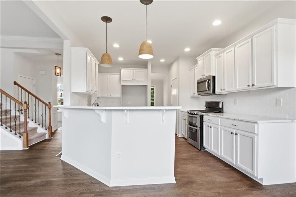 4 bedroom, 3 bathroom, 3,066 sq ft single family residence for sale at 375 Royal Sunset Drive, Dallas, GA 30157 — photo 7