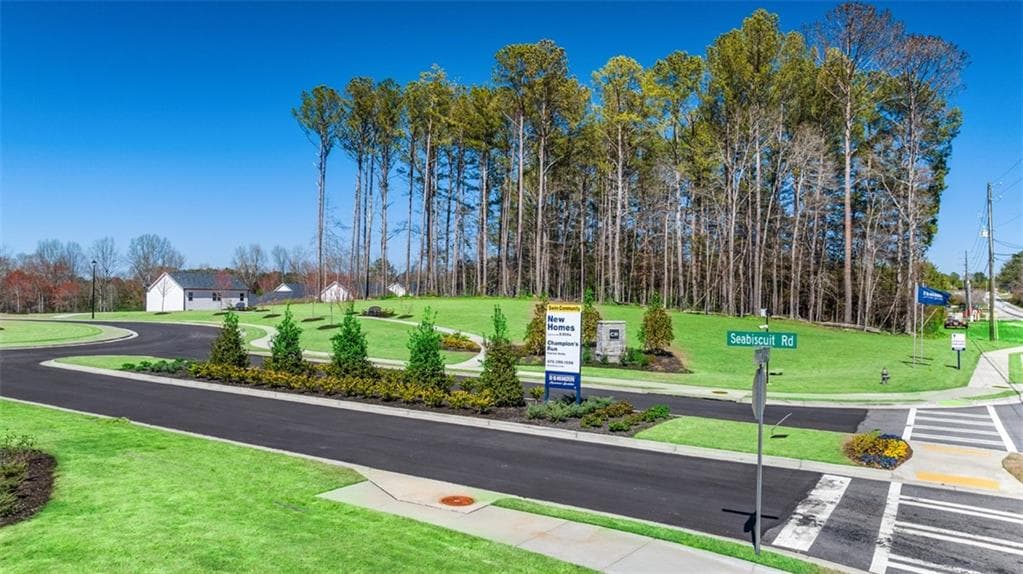 4 bedroom, 3 bathroom, 2,338 sq ft single family residence for sale at 8578 Seabiscuit Road, Lithonia, GA 30058 — photo 4
