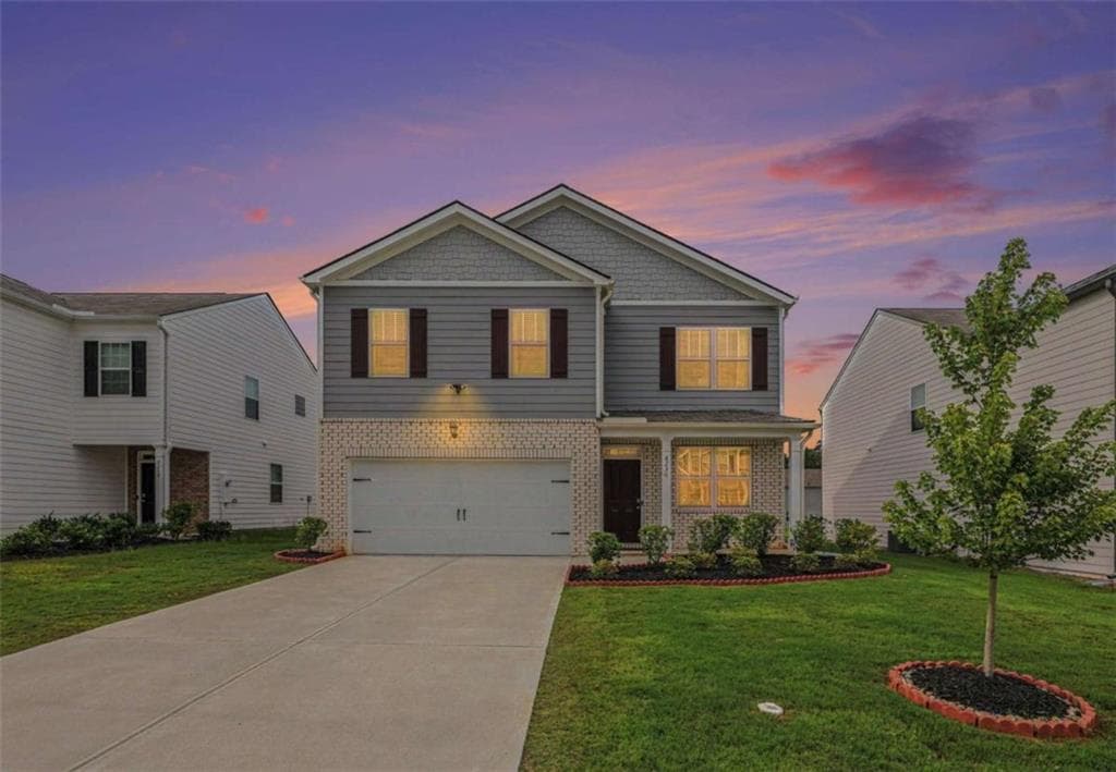 4 bedroom, 3 bathroom, 2,210 sq ft single family residence under contract at 8236 Castleton Drive, Fairburn, GA 30213 — photo 2