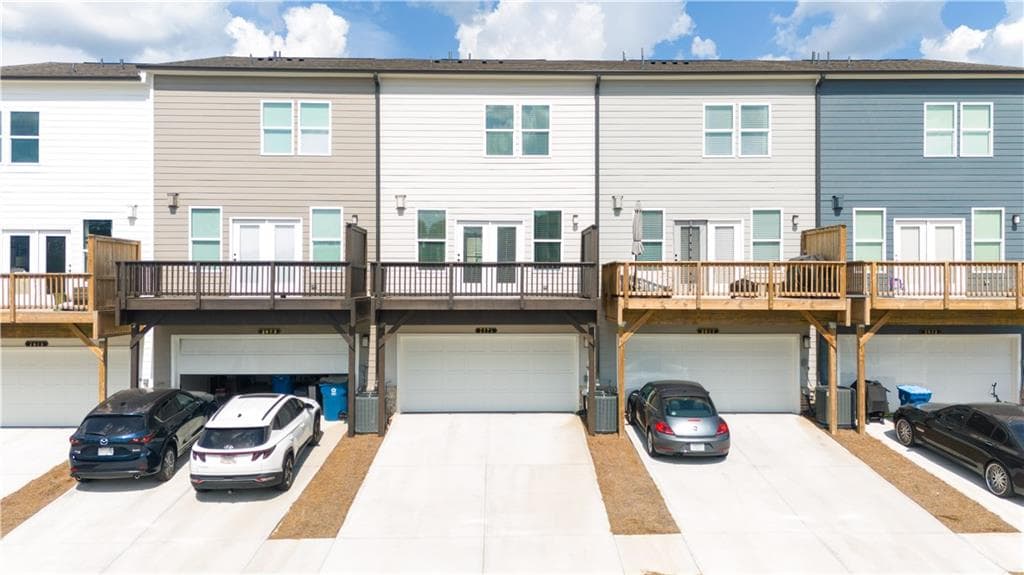 3 bedroom, 3 bathroom, 2,000 sq ft townhouse for rent at 2675 Whistler Way, Lawrenceville, GA 30043 for $2,350 a month — photo 2