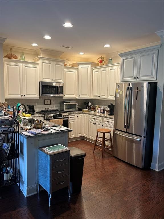2 bedroom, 2 bathroom, 936 sq ft townhouse for sale at 1202 Village Boulevard, Rome, GA 30161 — photo 2