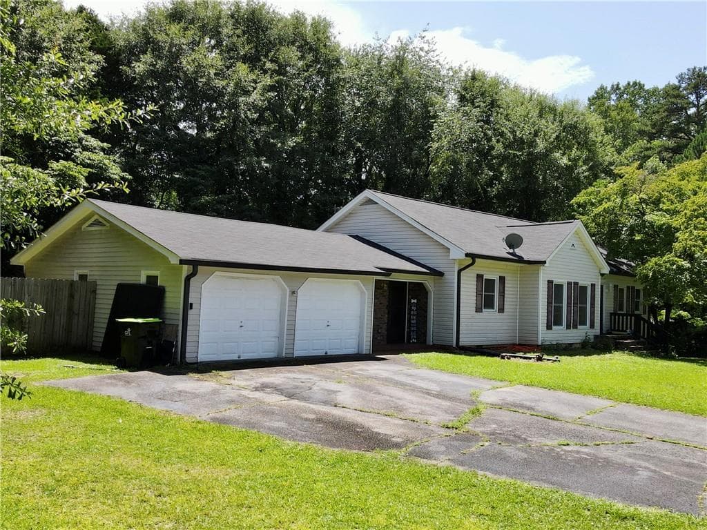 3 bedroom, 2 bathroom, 1,590 sq ft single family residence under contract at 416 S Candler Street, Villa Rica, GA 30180 — photo 5