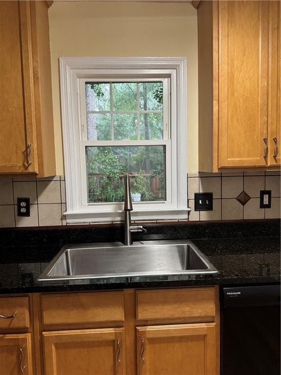 3 bedroom, 3 bathroom, 1,356 sq ft condominium for sale at 4111 N Gloucester Place 4111, Atlanta, GA 30341 — photo 8