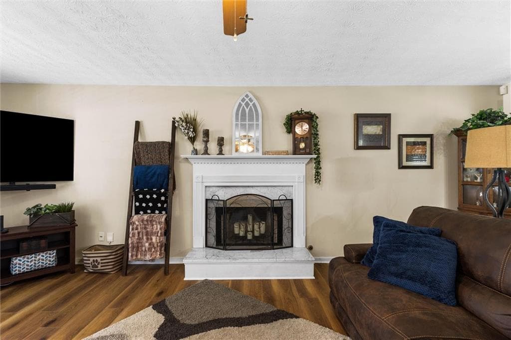 3 bedroom, 3 bathroom, 2,155 sq ft single family residence for sale at 1660 Burnt Oak Way, Dacula, GA 30019 — photo 7