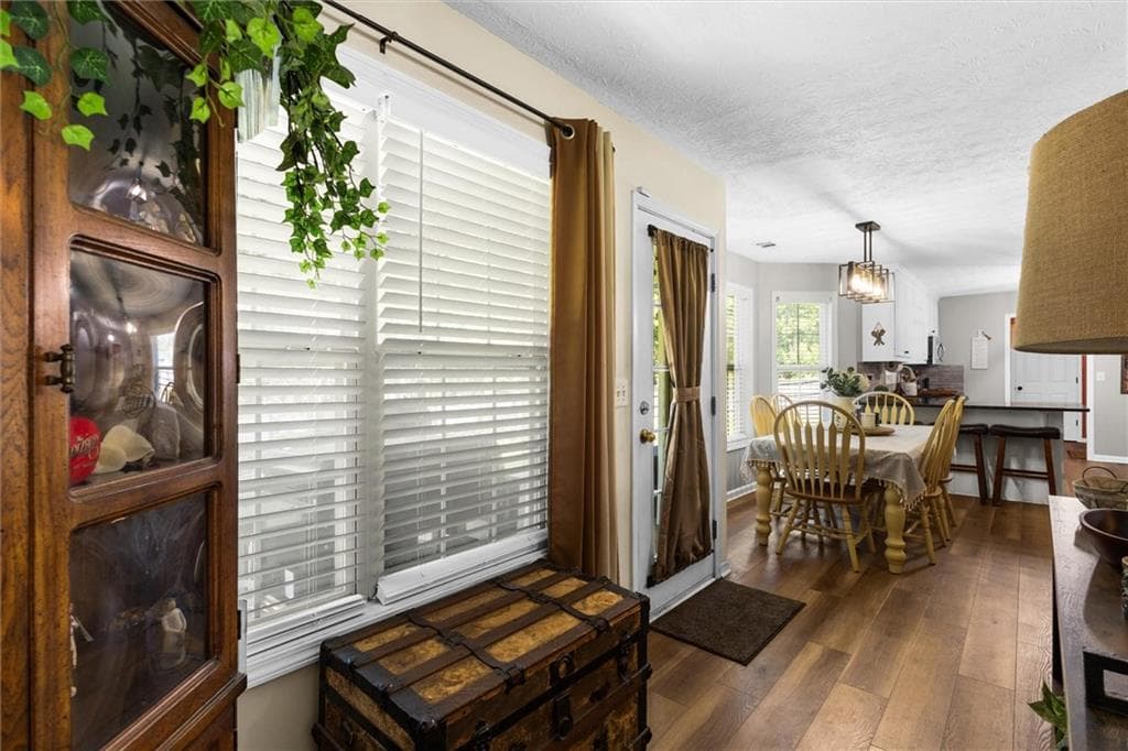 3 bedroom, 3 bathroom, 2,155 sq ft single family residence for sale at 1660 Burnt Oak Way, Dacula, GA 30019 — photo 8