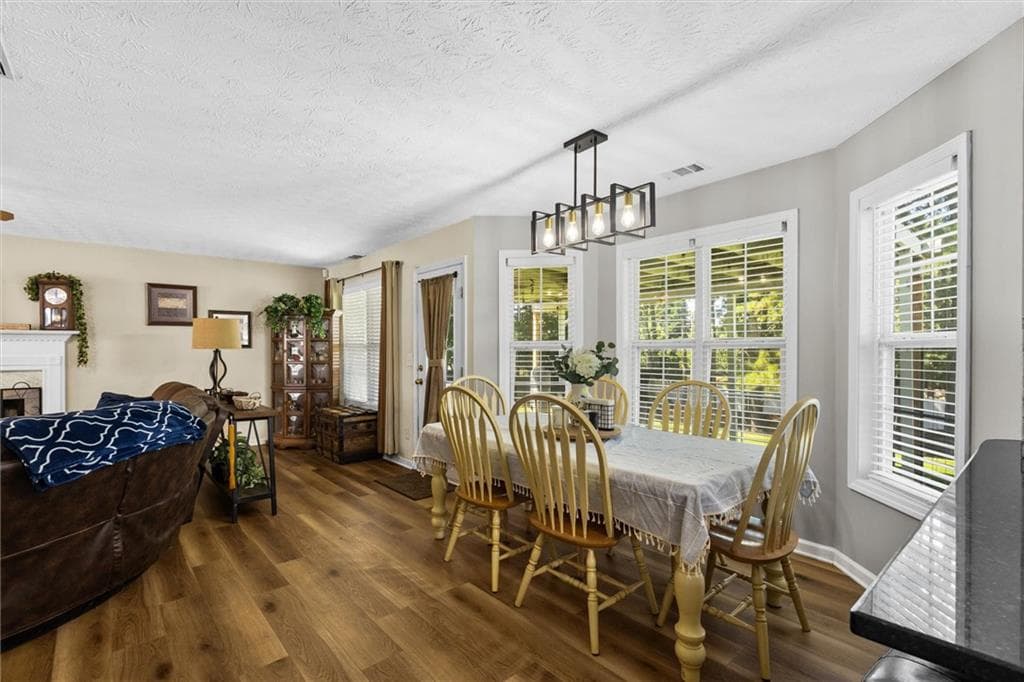 3 bedroom, 3 bathroom, 2,155 sq ft single family residence for sale at 1660 Burnt Oak Way, Dacula, GA 30019 — photo 10