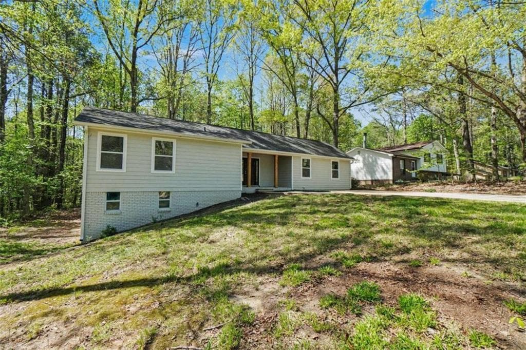 3 bedroom, 2 bathroom, 1,530 sq ft single family residence for sale at 3165 Beaver Drive, Douglasville, GA 30135 — photo 2