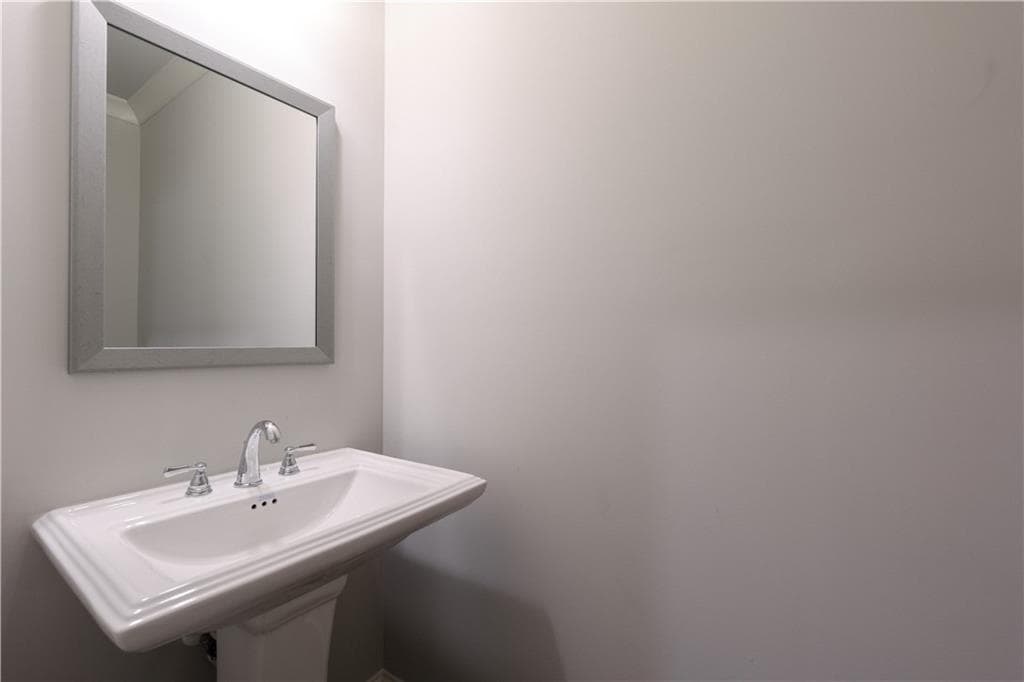 4 bedroom, 4 bathroom, 2,932 sq ft single family residence for sale at 1210 Baynes Creek Drive, Suwanee, GA 30024 — photo 9