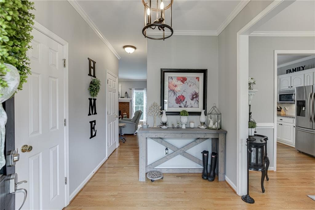 4 bedroom, 4 bathroom, 3,821 sq ft single family residence for sale at 4020 Derby Drive, Gainesville, GA 30507 — photo 4