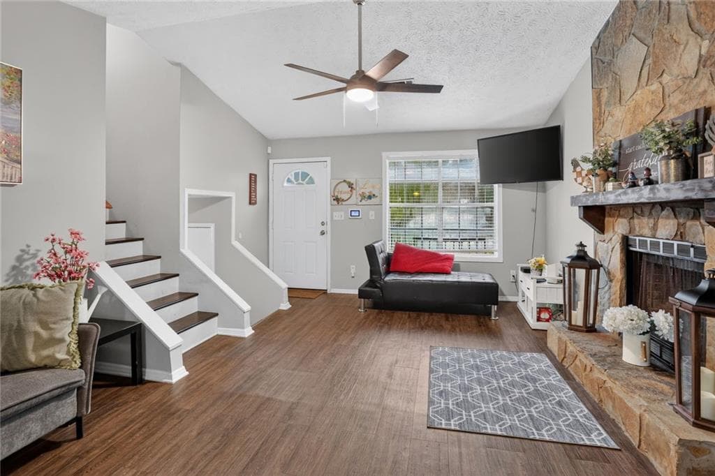 3 bedroom, 2 bathroom, 1,134 sq ft single family residence for sale at 3536 Highland Pine Way, Duluth, GA 30096 — photo 4
