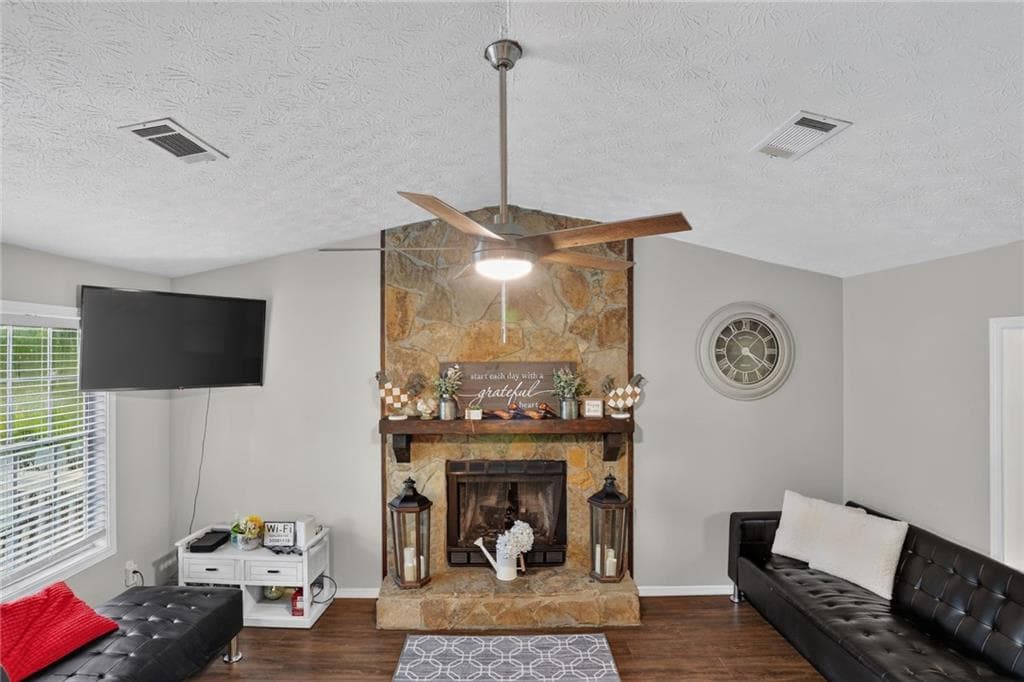 3 bedroom, 2 bathroom, 1,134 sq ft single family residence for sale at 3536 Highland Pine Way, Duluth, GA 30096 — photo 6