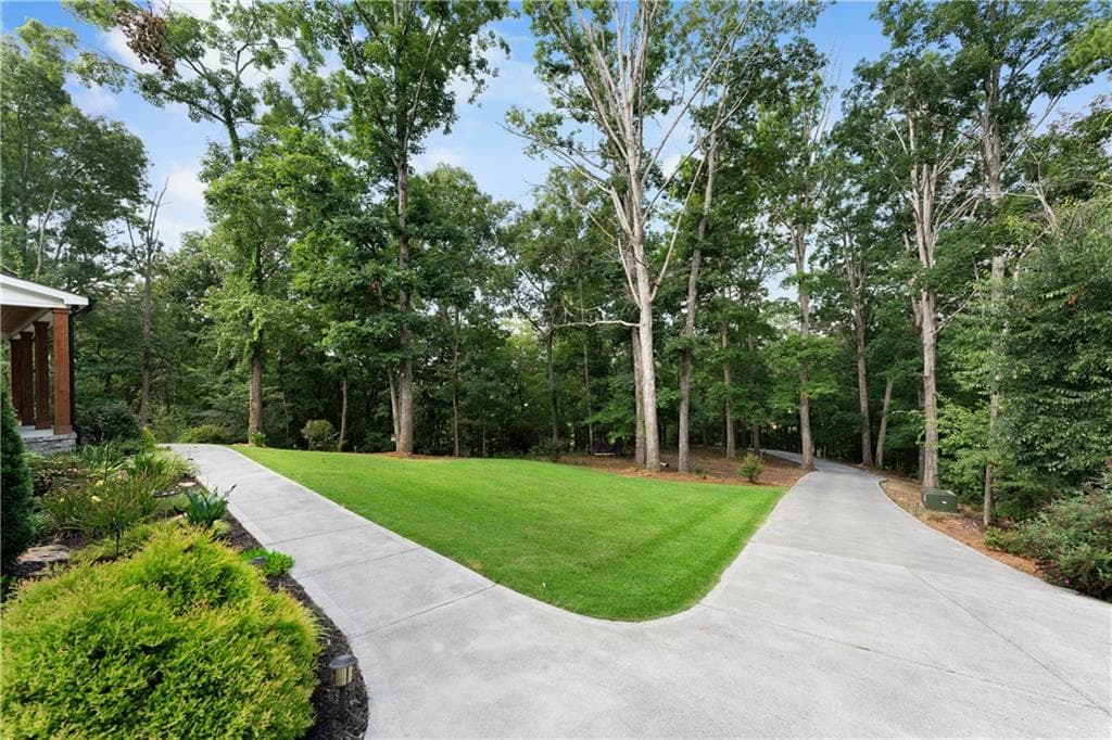 5 bedroom, 4 bathroom, 3,230 sq ft single family residence for sale at 220 Long Road, Rydal, GA 30171 — photo 8