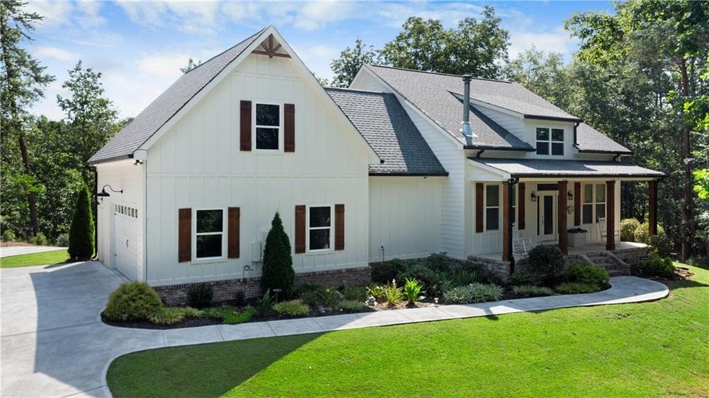 5 bedroom, 4 bathroom, 3,230 sq ft single family residence for sale at 220 Long Road, Rydal, GA 30171