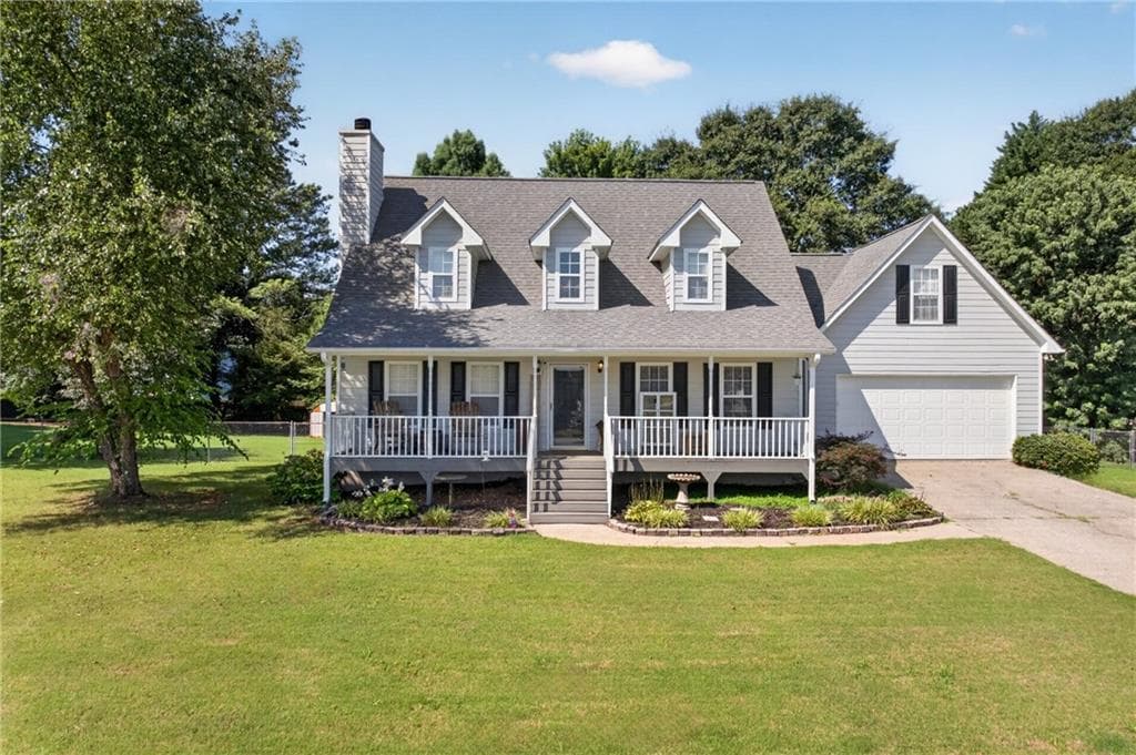 3 bedroom, 4 bathroom, 2,177 sq ft single family residence for sale at 481 Lisa Circle, Winder, GA 30680 — photo 2