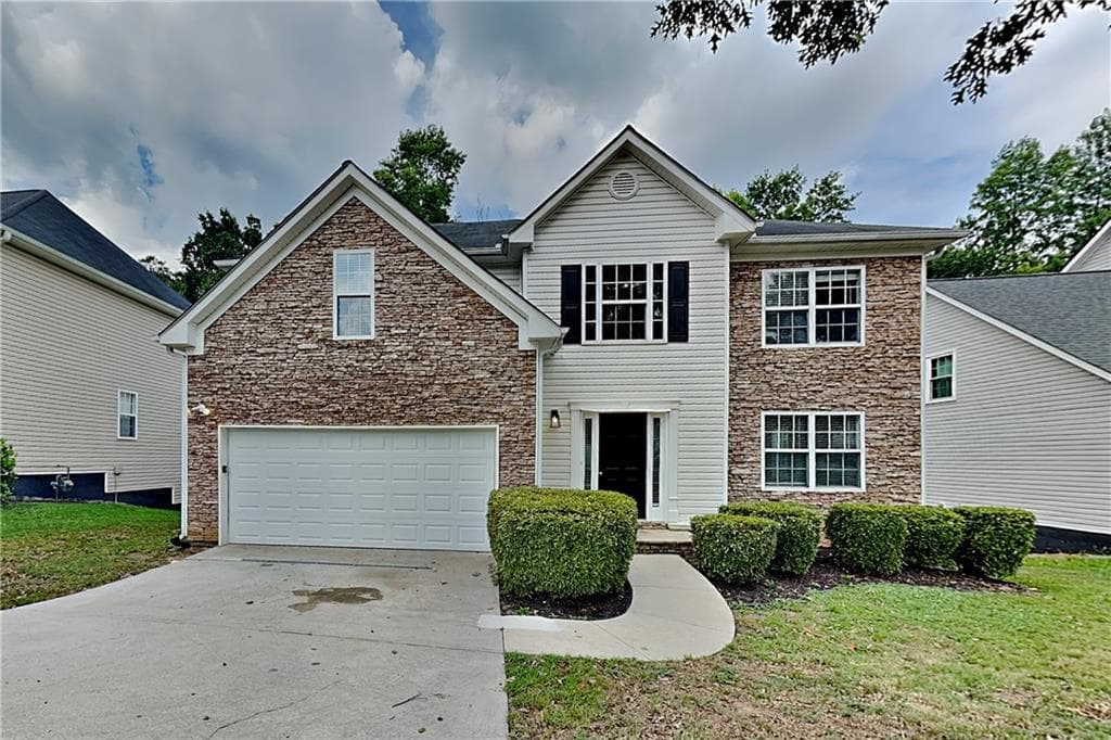 4 bedroom, 3 bathroom single family residence for rent at 3481 Skyland Ridge Court, Loganville, GA 30052 for $2,400 a month