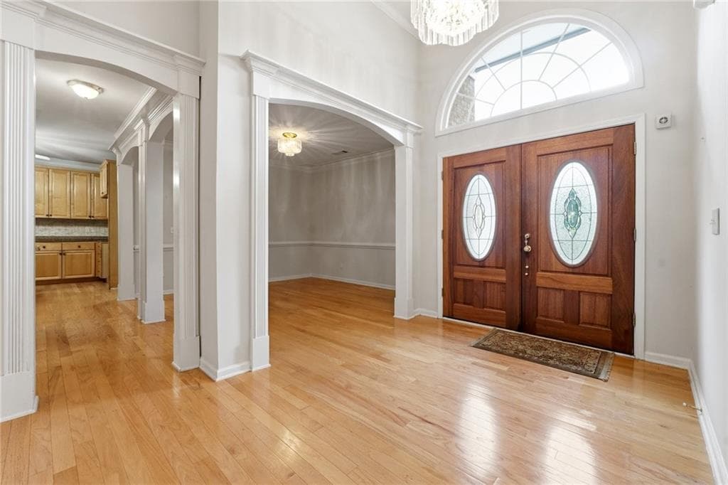 5 bedroom, 4 bathroom, 5,837 sq ft single family residence under contract at 4940 Highland Lake Drive, South Fulton, GA 30349 — photo 4
